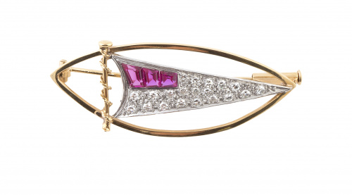 Broche de bandera naval con brillantes y rubíes sintéticos