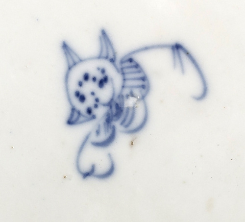 Plato en porcelana azul y blanco 