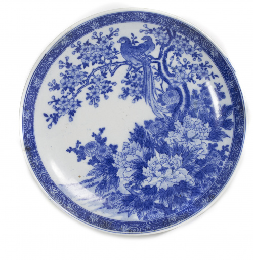 Plato en porcelana azul y blanca.China, Dinastía Qing, S. 