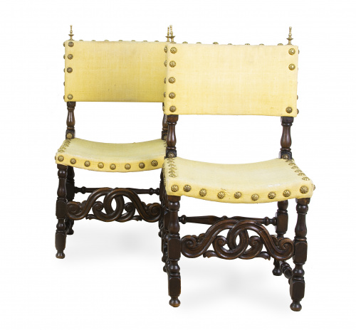 Pareja de sillas en el gusto barroco.Trabajo portugués, S