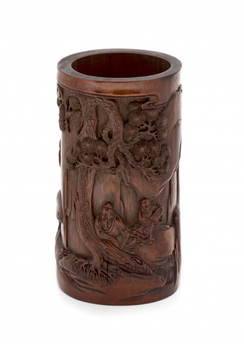 Bote de pinceles en bambú tallado, con escena de Han Xiangz