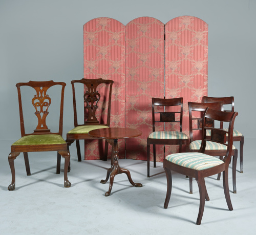 Biombo tapizado estilo Carlos IV.