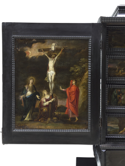 Escritorio en madera de pino, ébano y palosanto con cobres 