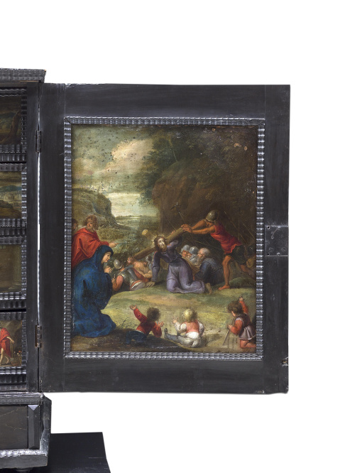 Escritorio en madera de pino, ébano y palosanto con cobres 