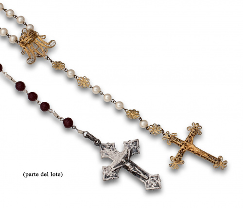 Lote de cuatro rosario de pps s XX en metal con semillas ne