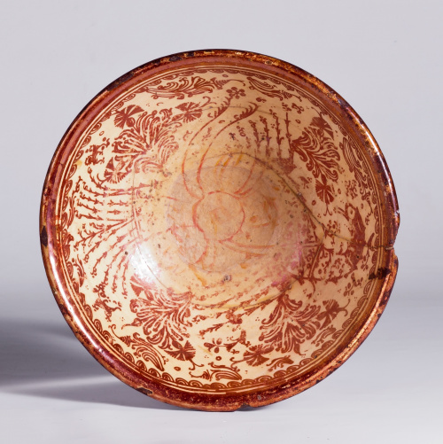 Cuenco en cerámica de reflejo metálico de Manises, S. XVIII