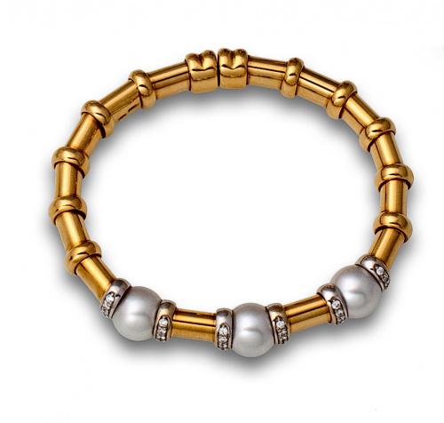 Brazalete flexible con tres perlas australianas de 11 mm en