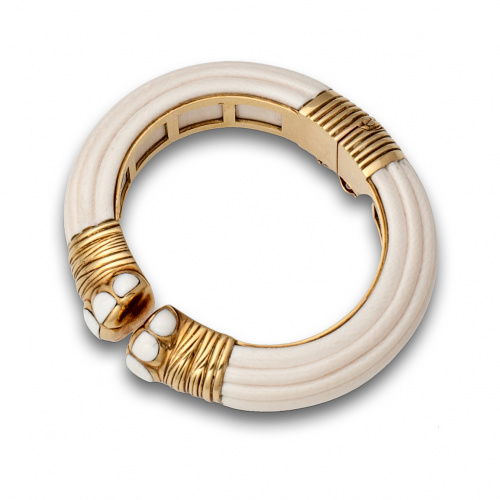 Brazalete ancho firmado MONTEJO con diseño de patas de elef