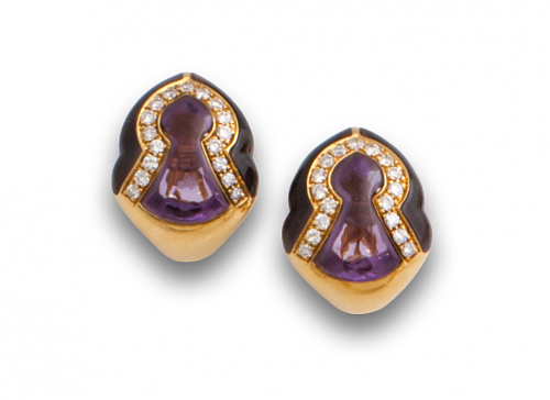 Pendientes con turmalina y madreperla divididas por línea s