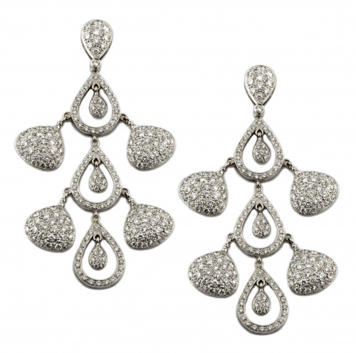 Pendientes largos móviles de brillantes con tres niveles de