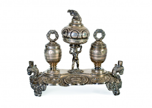 Escribanía de plata en su colorF.Farrés?, Barcelona, S. XIX