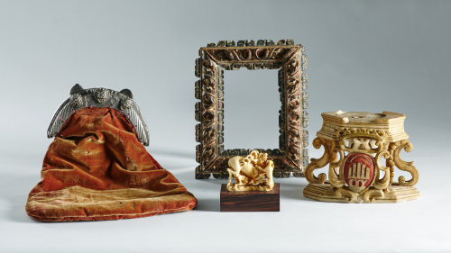 “El agarre”Marfil tallado.Trabajo centroeuropeo, S. XIX