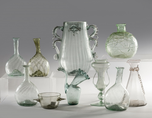 Botella en vidrio soplado.Cataluña o Castilla, S. XVIII-XI