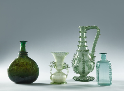 Jarro en cristal verde.Probablemente Almería, S. XVIII-XIX.