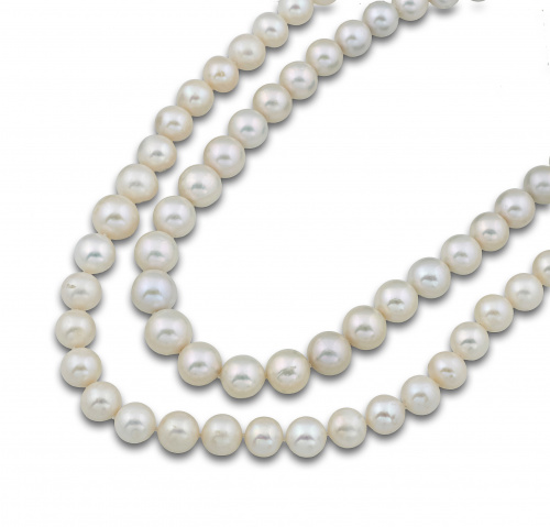 Collar de perlas de los mares del sur formado por 36 perlas