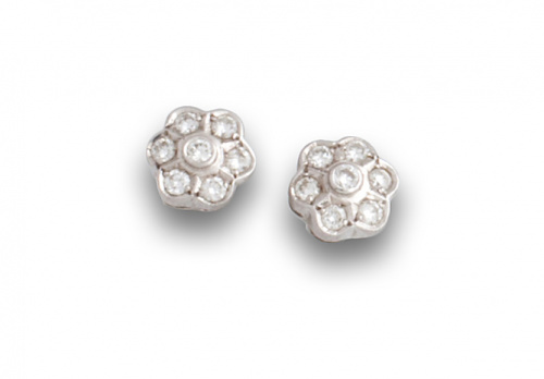 Pendientes rosetones de brillantes que suman 0,90 ctes apro