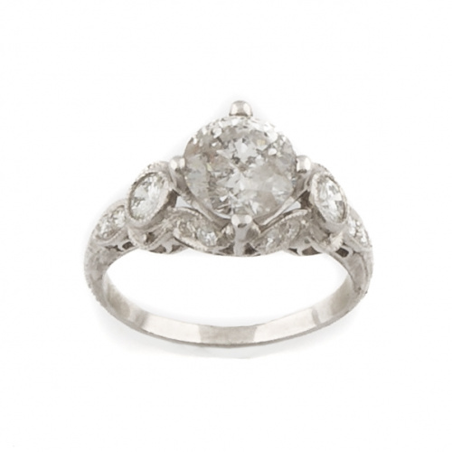 Sortija de estilo Art-Decó con brillante central de 2,10 ct