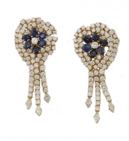 Pendientes flor con centro de zafiros de talla oval rodeado