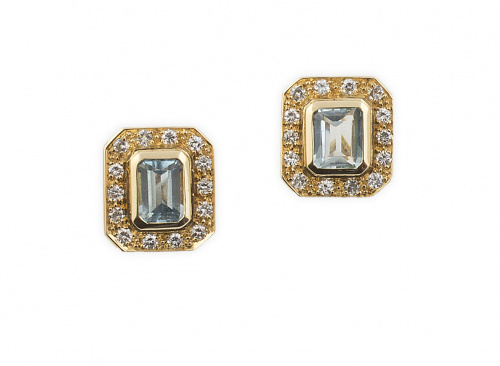 Pendientes con aguamarinas de talla esmeralda y orla octogo