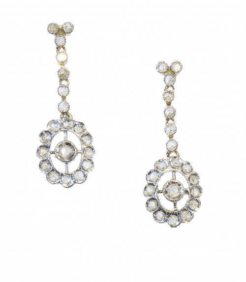 Pendientes largos de diamantes de pp. S. XX con pieza oval 