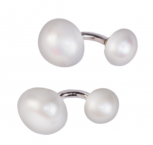 Gemelos dobles con dos perlas de diferente tamaño