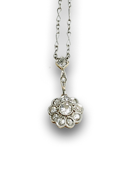 Colgante de pps s XX con rosetón de brillantes de talla ant