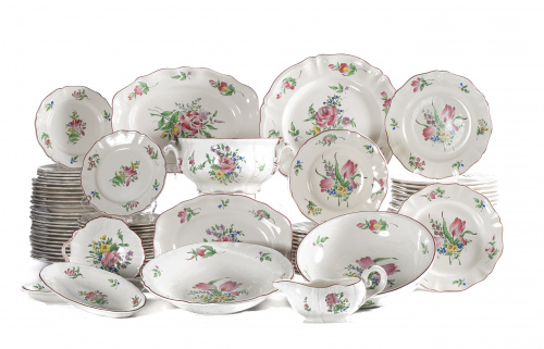 Vajilla en loza esmaltada con motivo “old Strasbourg” con d