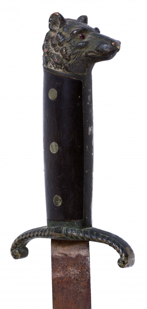 Espada con empuñadura rematado por un oso de plata.S. XIX.