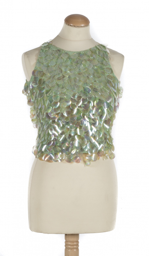 Paco Rabanne (Pasajes, 1934)Cuerpo de croché verde y disco