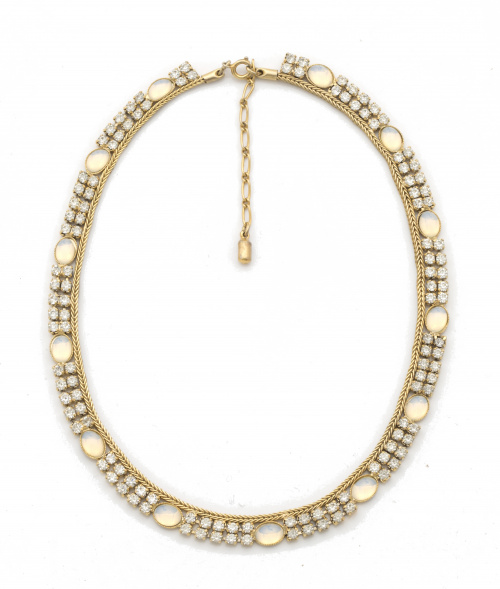 Collar de fantasía años 50 con cabuchones de vidrio opalesc