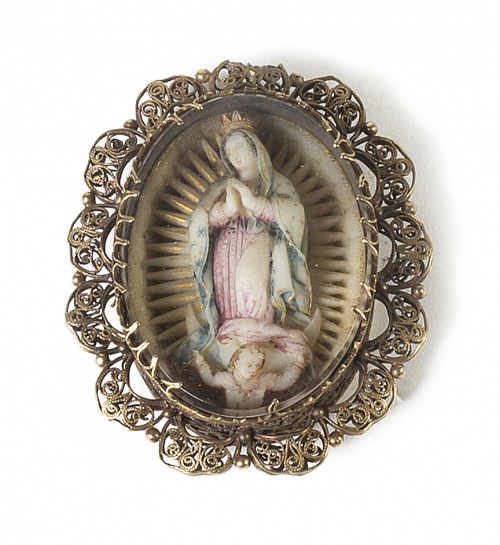 “Virgen de Guadalupe”Relicario de alabastro policromado, m