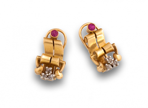 Pendientes chevalière años 40 con banda plegada de oro rosa