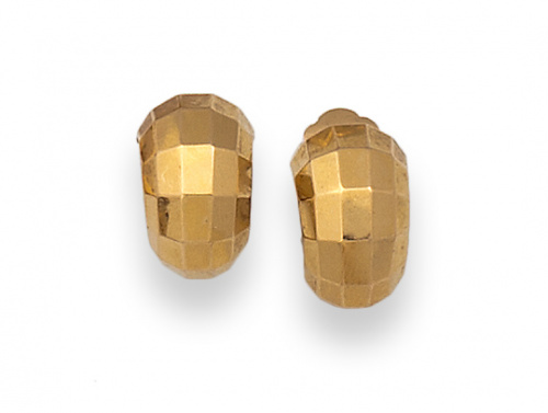 Pendientes años 40 en forma de aro ancho con facetas geomét