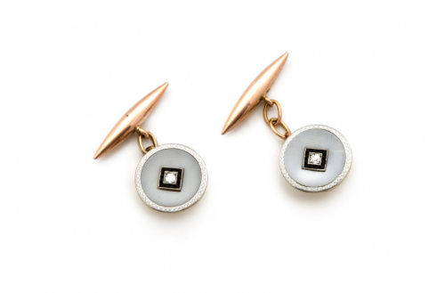 Gemelos circulares Art-Decó en opalina grabada con centro d