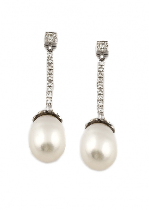 Pendientes largos con perillas de perlas australianas que p