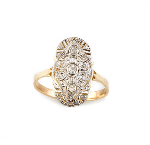 Sortija lanzadera Art-Decó con tres brillantes en chatón ce