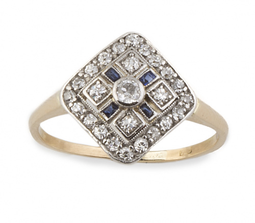 Sortija rombo Art-Decó con brillantes y baguettes de zafiros