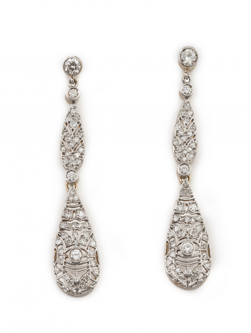 Pendientes largos de brillantes estilo Art-decó con diseño 