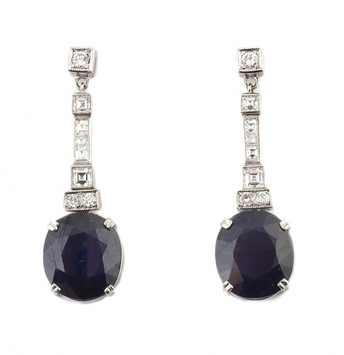 Pendientes largos Art-Decó con zafiros de talla oval y bril