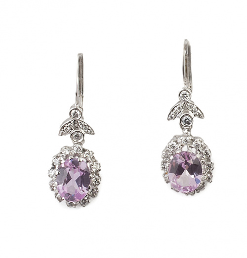 Pendientes rosa de Francia oval orlada de brillantes que pe