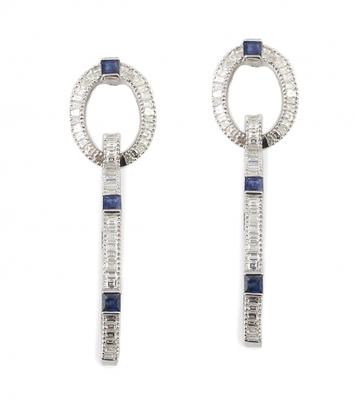 Pendientes de diamantes talla baguette y zafiros calibrados