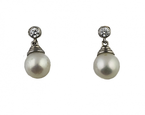 Pendientes con perla cultivada colgante de brillante en cha