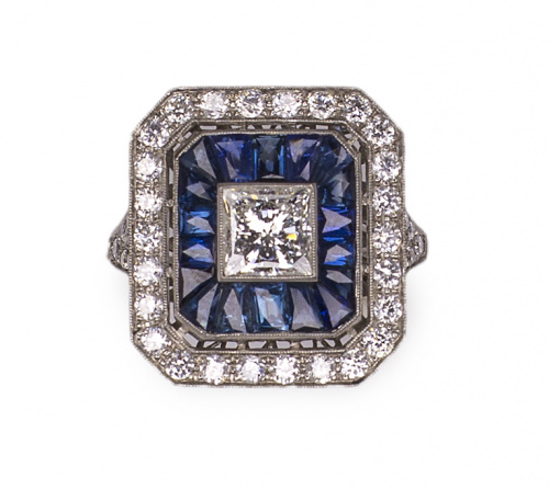 Sortija Art-Decó con diamante central talla princesa de 1,1