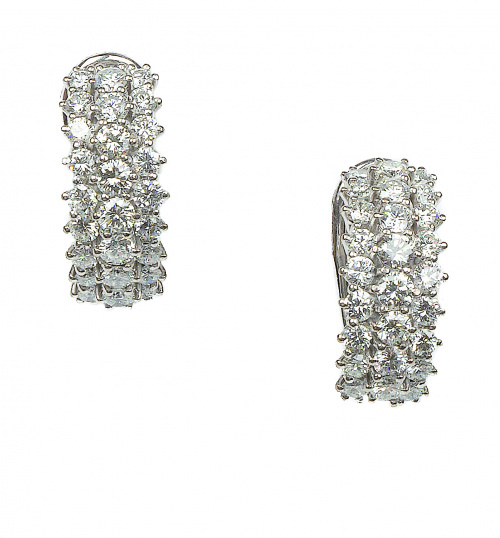 Pendientes de brillantes con diseño de banda arqueada con t