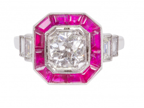 Sortija con brillante central 0,90 ct rodeado por marco oct