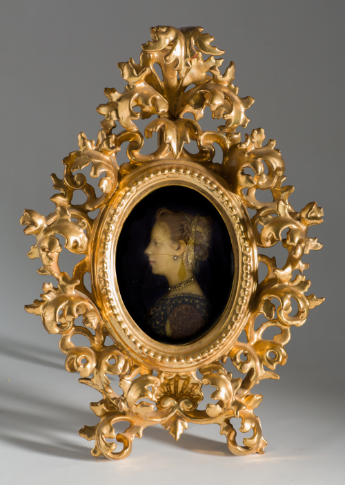 Retrato de dama en cera, con perlas y piedras aplicadas, si