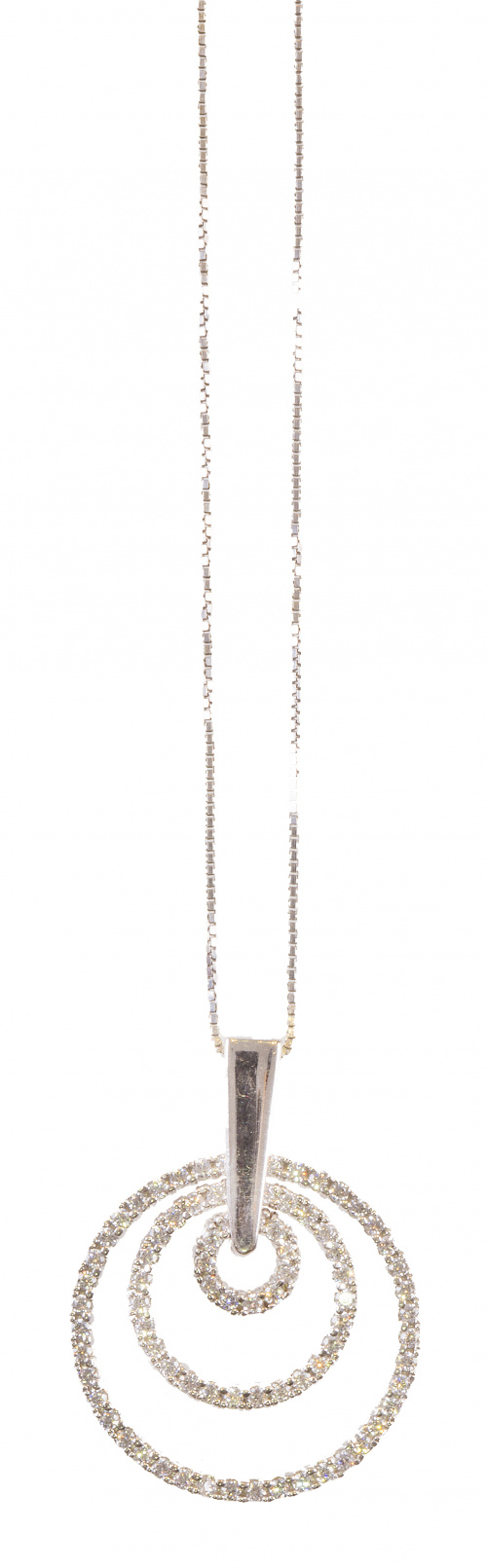 Colgante con tres círculos de brillantes unidos por barra s