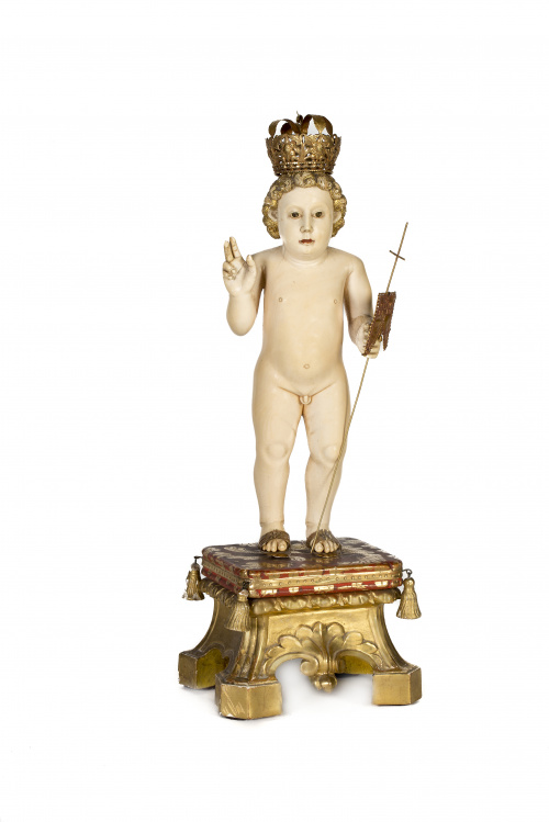 “Niño Jesús salvador del mundo” Escultura en marfil tallad