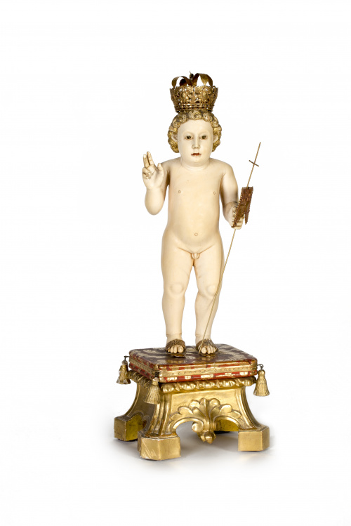 “Niño Jesús salvador del mundo” Escultura en marfil tallad