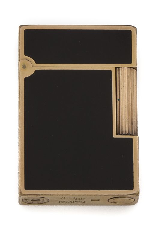 Encendedor Dupont lacado en negro 81DPZ61.